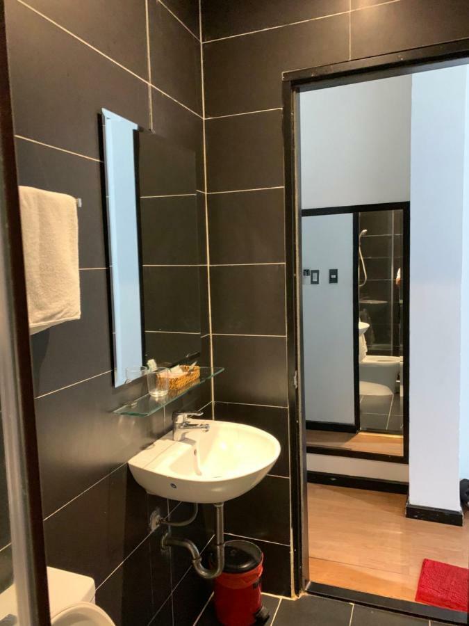 Gia Huyen Hotel Bandar Ho Chi Minh Luaran gambar
